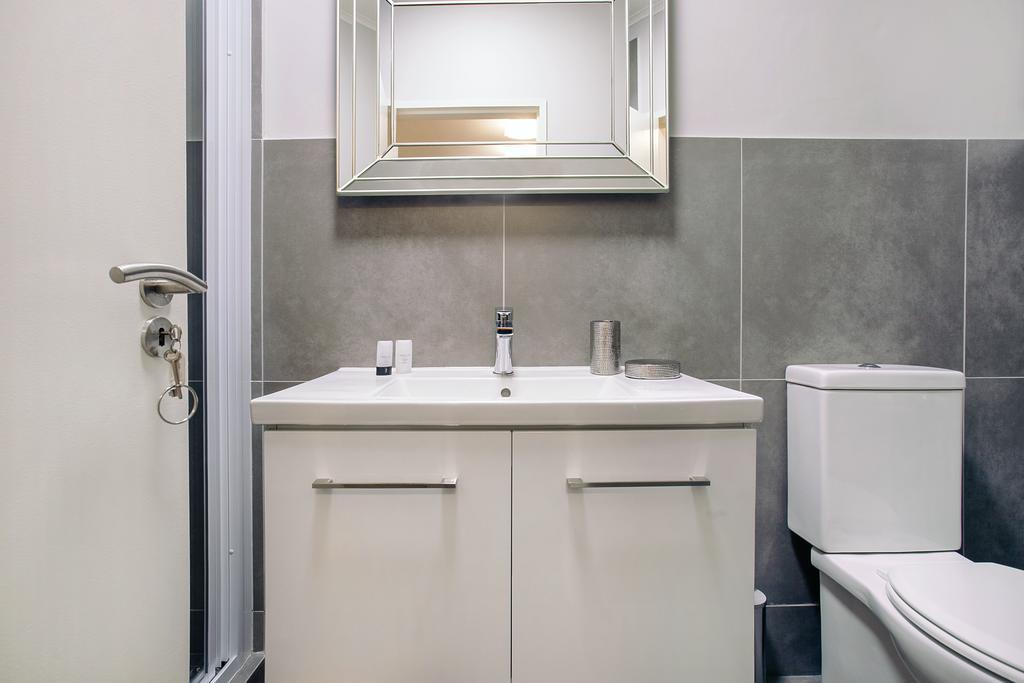 Superior Mayfair * Cape Town