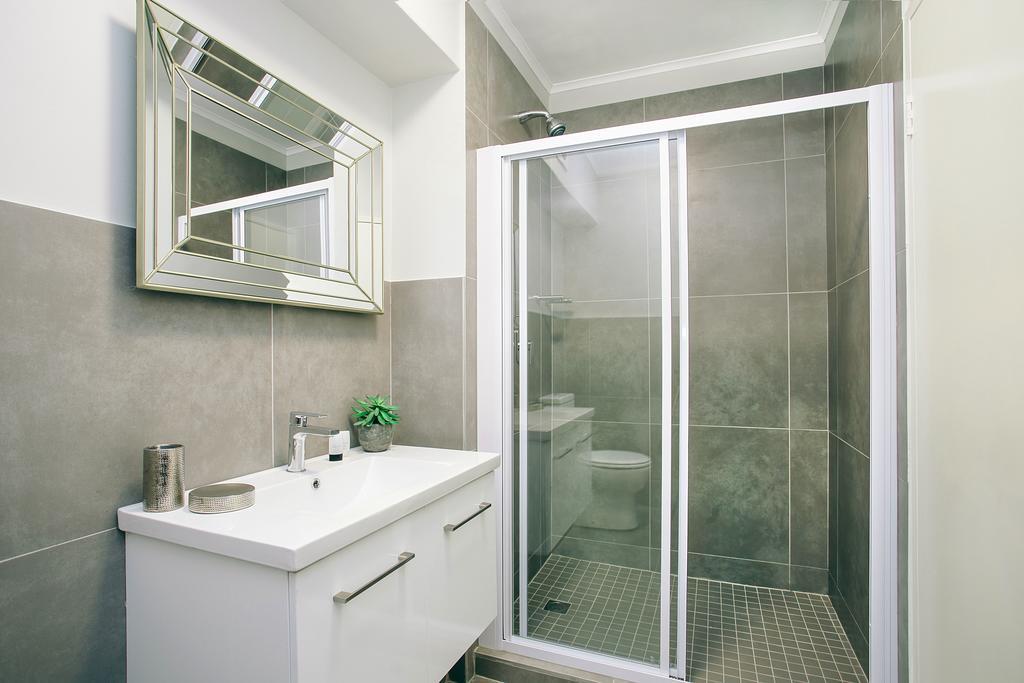 Superior Mayfair Apartment Cape Town